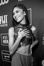 First, it's a late entry into the oscars race. Karantina Surecinde Gizlice Cekilen Zendaya Ve John David Washington Li Film Malcolm Marie Ntv