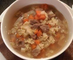 Rindfleischsuppe Mit Nudeln All In One Rezept Rindfleischsuppe Rezept Rindfleischsuppe Essensrezepte