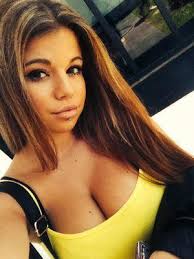 Bárbara Neto (@barbien211)