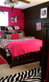 Love This Room But My Daughter Wants Aqua Instead Of Pink Zebra Room Zebra Print Bedroom Zebra Bedroom