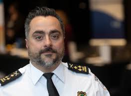 Homme de cœur», l'ex-chef de police John Janusz rend l'âme