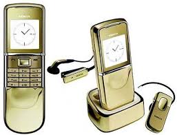The nokia 8800 has a distinctive style. Nokia 8800 Sirocco Gold Edition Reviews Specs Price Compare