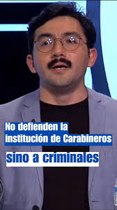 Durante la formalización se reveló que Renato Robles, funcionario de la  Tesorería General de la República, recibió $1.5 millones a cambio de  entregar información confidencial a la abogada Leonarda Villalobos. Robles  contó