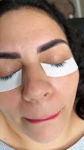 Estamos de vacaciones pero muy pronto volveremos para seguir transformando  miradas😏 ¿Estarás lista? Agenda tu cita desde ya en el enlace de nuestra  bio