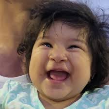 Miércoles de competencia!🔥🏍️😎 Queremos conocer cual es tu color favorito  para nuestra CBR500R. Un espectacular diseño, potente motor de 2 cilindros  en paralelo que nos brindan 46HP, frenos ABS y una suspensión