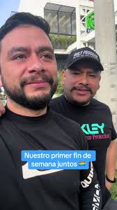 Hoy coincidimos finalmente y ambos teniamos tiempo libre, por lo tanto,  decidimos improvisar un plan para pasarla juntos y seguir haciendo lo que  nos gusta individualmente. A veces estar juntos ...