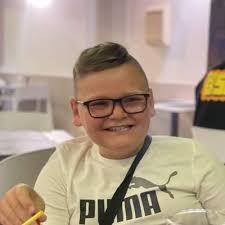 Team Charlie Cox (@TeamCharlieCox)