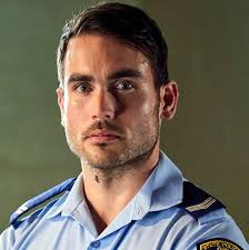 Home and Away Shock: The Truth Behind Actor's Sudden Departure 👇👇