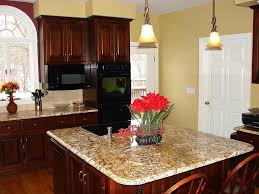 Best Wall Color For Cherry Cabinets Beautiful Kitchen Cabinets Cherry Cabinets Kitchen Cherry Cabinets Kitchen Wall Color