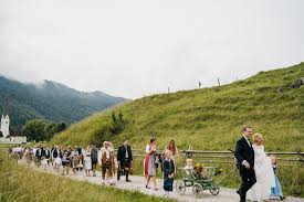 Direkt am schliersee, vor den toren münchens, liegt das markus wasmeier freilichtmuseum in dem es sich ganz wunderbar hochzeit feiern lässt. Hochzeit Wasmeier Museum Hochzeitsfotograf Chris Eberhardt