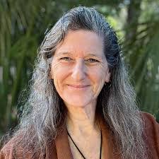 Emily Marlette's Instagram, Twitter & Facebook