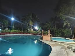 Ready for night swimming 🥰