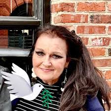 Dana Durham's Instagram, Twitter & Facebook