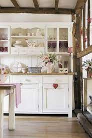Le Credenze Vintage Tante Idee Fai Da Te Per Arredare Casa La Figurina Idee Per Decorare La Casa Arredamento Arredo Interni Cucina