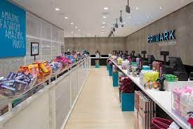 Aug 17, 2021 · hamburg. Primark Hamburg Take Care Stay Safe