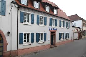 Vr bank südpfalz eg regionaldirektion edenkoben weinstraße 59 67480 edenkoben telefon: Vr Bank Sudpfalz Eg Filiale Rhodt In 76835 Rhodt
