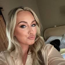 Ashley Salter (@ayesalterxo)