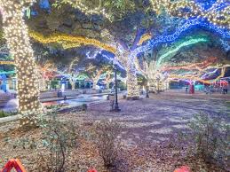 Create a festive display on trees, garlands, and around doorways with our musical christmas lights. 8 Best Neighborhoods To See Christmas Lights In Houston 2021 Trips To Discover