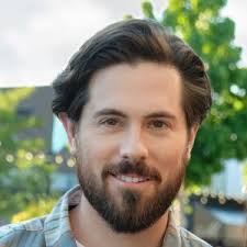 Madeleine Arthur as Ruby in 3 Bed, 2 Bath, 1 Ghost