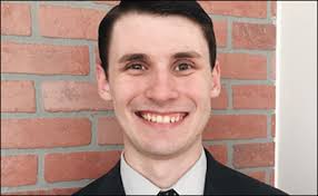 Derek Doss's Instagram, Twitter & Facebook