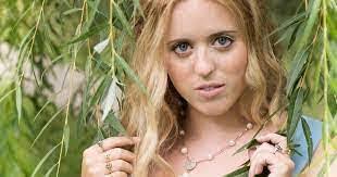 Evangeline Leavitt's Instagram, Twitter & Facebook