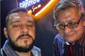 Herbert Vianna canta músicas de Beatles, The Who e mais