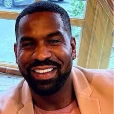 Earl Beckles's Instagram, Twitter & Facebook