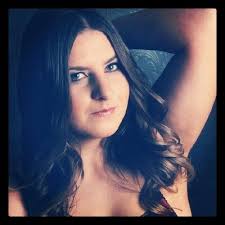 Kay Fitch's Instagram, Twitter & Facebook