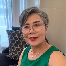 Chris Evans turned down Captain America twice, even after Marvel offered  him the role without an audition. Robert Downey Jr was the one to convince  Chris Evans to take the role of