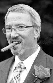 Kim Dary's Instagram, Twitter & Facebook