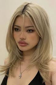 Miriam Vélez 🍓 (miriamlvv)