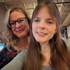 Restaurant with outdoor seating near Hyde Park or Kenwood?