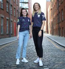 And it pays homage to a city brimming with football and creativity. Manchester City Rolls Out New Esports Kit For Fans And Professional Fifa Players Fifa 21 Gamereactor