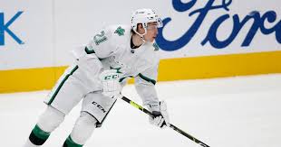 Jason robertson (born july 22, 1999) is an american professional ice hockey left winger currently playing for the dallas stars of the national hockey league (nhl). Jason Robertson Narrows Gap In Rookie Scoring Race During Stars Win Vs Hurricanes Flipboard
