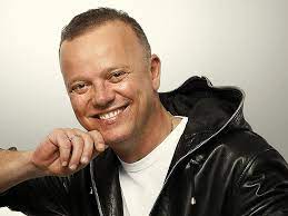 He is not dating anyone currently. Gigi D Alessio Medstar