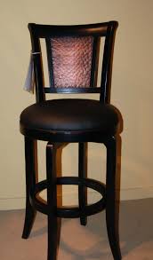 Black Wooden Swivel Bar Stools Having Round Black Leather Seat Cover And Wooden Back Of Remarkable Ideas Of Barhocker Barhocker Holz Barhocker Mit Ruckenlehne