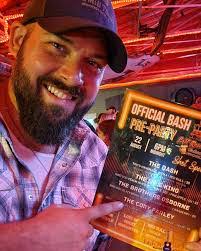 Corey Farley's Instagram, Twitter & Facebook