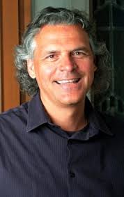 Lee Beach's Instagram, Twitter & Facebook