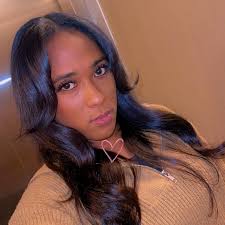 Diamond Knight's Instagram, Twitter & Facebook