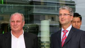 Nun äußert sich uli hoeneß erstmals in einem interview zum vorwurf der steuerhinterziehung. Fc Bayern Munchen Rupert Stadler Distanziert Sich Von Uli Hoeness Fc Bayern