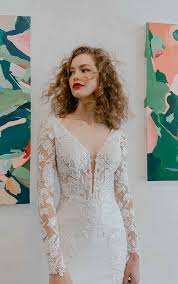 Not only is there so much choice (so many gorgeous dresses!) but the pressure is on to find a dress you trunk shows are a particularly good opportunity to check out a visiting designer whose full collections aren't stocked in your country or city. Long Sleeve Beaded Lace Bodice With Stretch Cape Skirt Wedding Dress Kleinfeld Bridal