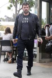 Exhausted Ben Affleck Reveals Tattoo On His Lower Back After Divorce Ben Affleck Batman V Jennifer Garner