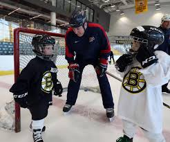 We give the official the chance to tell us a little about themselves, what types of games they work, any career highlights, plus share their professional. Come Play Youth Hockey