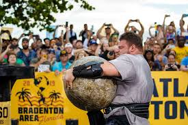 Licis, 28, became the third successive, inaugural wsm champion to be crowned after eddie hall and hafthor bjornsson won. American Took World S Strongest Man Title From The Mountain