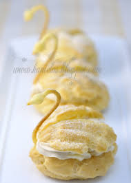 Haniela S Pate A Choux Pastry Swans Recipe Desserts Food Dessert Recipes