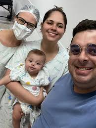 Houve um tempo em que me disseram que eu não poderia ser mãe. Ovário  policístico. Obesidade. Diagnóstico fechado. Quatro anos de espera. Quatro  anos de silêncio. Mas antes do diagnóstico final… houve