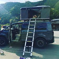 車中泊の次は 車上泊 マジョリーナ のルーフテントがロマンを感じさせる camp hack キャンプハック ルーフテント 車 テント 車中泊