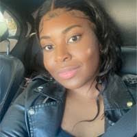 Deondra Moore's Instagram, Twitter & Facebook