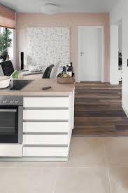 Worauf sie unbedingt achten sollten, wenn sie in ihrer küche laminat verlegen möchten. Kuche Essbereich Trennen Boden Gestalten Fliesenschiene Vinyl Laminat Kuchen Essbereich Laminat