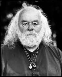 On my recent visit to the Metropolitan Museum, New York I was captivated by  the beauty of Edouard Moreau's fan with leaf in parchment painted with the  birth of VENUS being carried